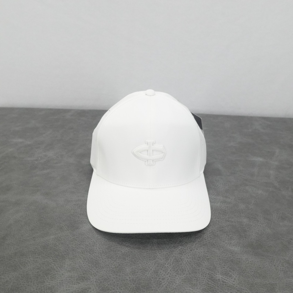 Iverness Country Cub Hat S/M White Performance Golf Stretch Fitted Cap Levelwear